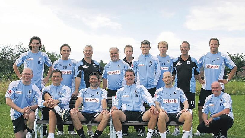 Verlässt den TSV 1860 zum 1. Januar: Pressesprecher Jörg Krause (Dritter von links oben). Verlässt den TSV 1860 zum 1. Januar: Pressesprecher Jörg Krause (Dritter von links oben).