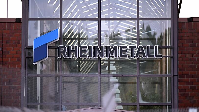 Werktor von Rheinmetall in Unterl&uuml;&szlig;.