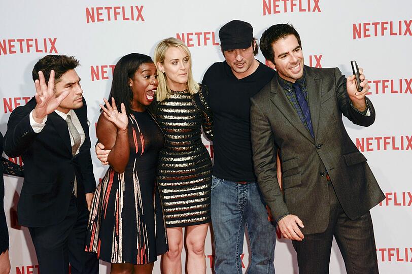 Selfie-Alarm bei der Netflix-Europa-Premiere.