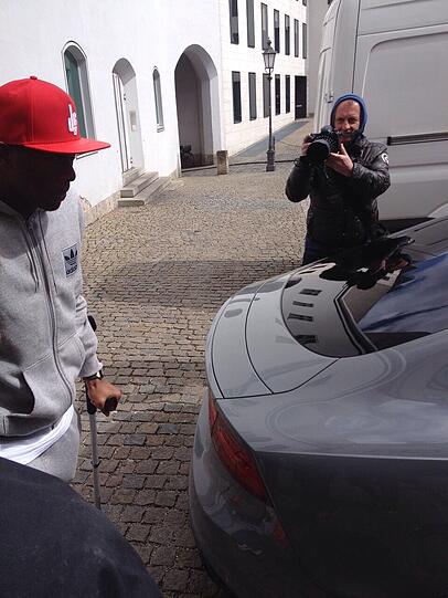 David Alaba nach seinem Besuch bei FC-Bayern-Arzt Müller-Wohlfahrt.
