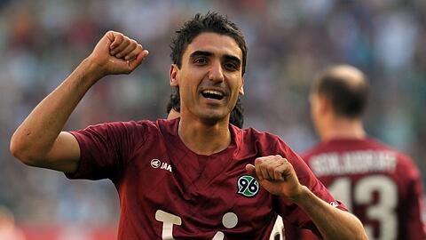 Matchwinner: Hannovers Mohammed Abdellaoue jubelt über seinen Treffer zum 3:1 gegen Bremen.