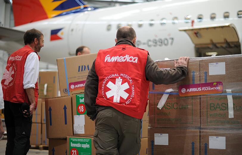 Das Elend auf den Philippinen steigt ins Unermessliche. Jetzt sind auch Hilfsgüter und Ärzte aus Bayern auf dem Weg in die Krisenregion.