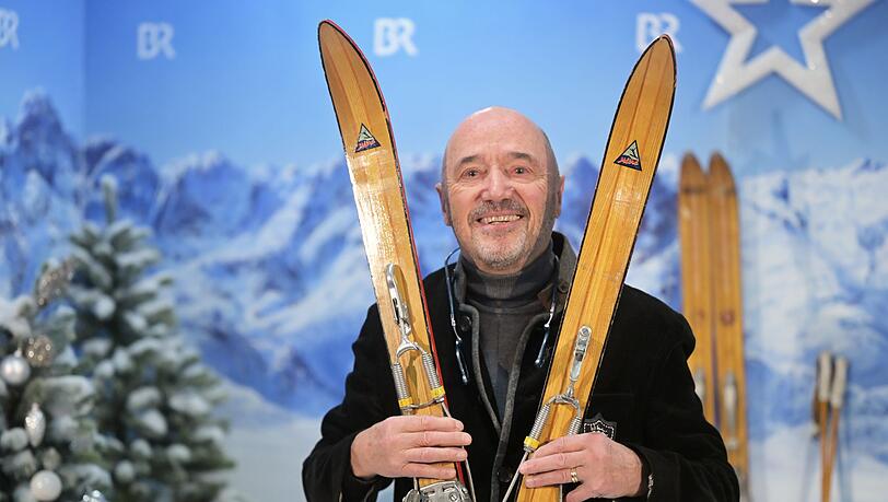 Ex-Skirennfahrer Christian Neureuther verschenkt an Weihnachten Gegenstände in Erinnerung an seine verstorbene Frau.