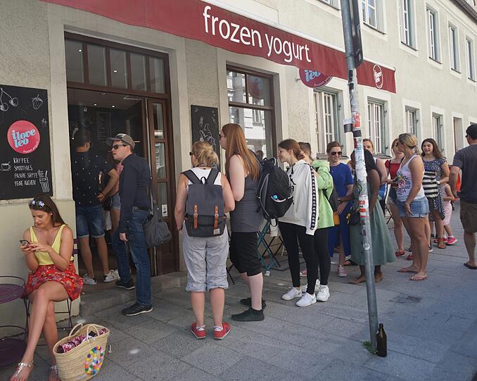 Die Eisdielen in der Stadt durften sich über zahlreiche Kunden freuen.