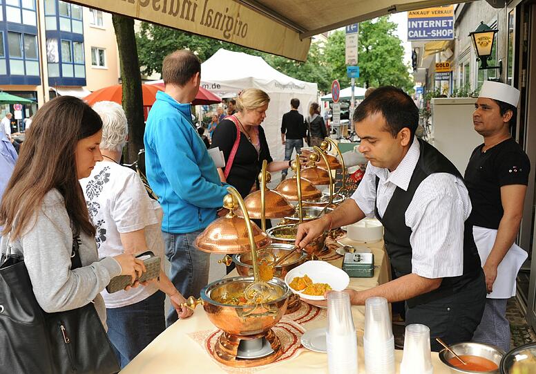 Das Straßenfest in der Augustenstraße: Die schönsten Bilder.