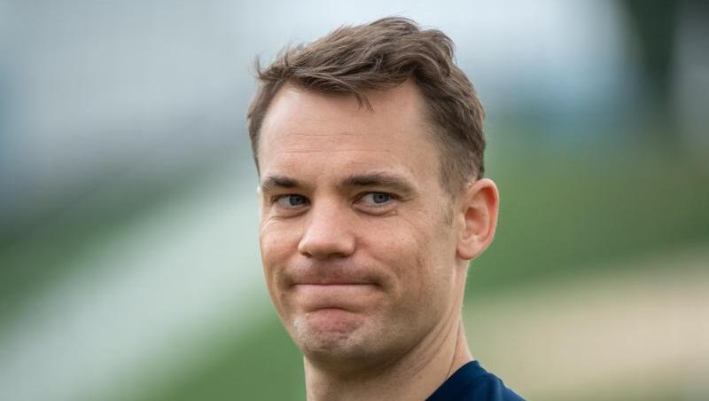 Torwart Manuel Neuer ist gerade in Vertragsverhandlungen mit dem FC Bayern München. Torwart Manuel Neuer ist gerade in Vertragsverhandlungen mit dem FC Bayern München.