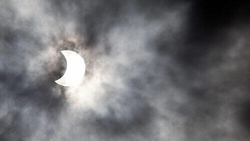 Die partielle Sonnenfinsternis: So sah das Spektakel in Laim aus. Die partielle Sonnenfinsternis: So sah das Spektakel in Laim aus.