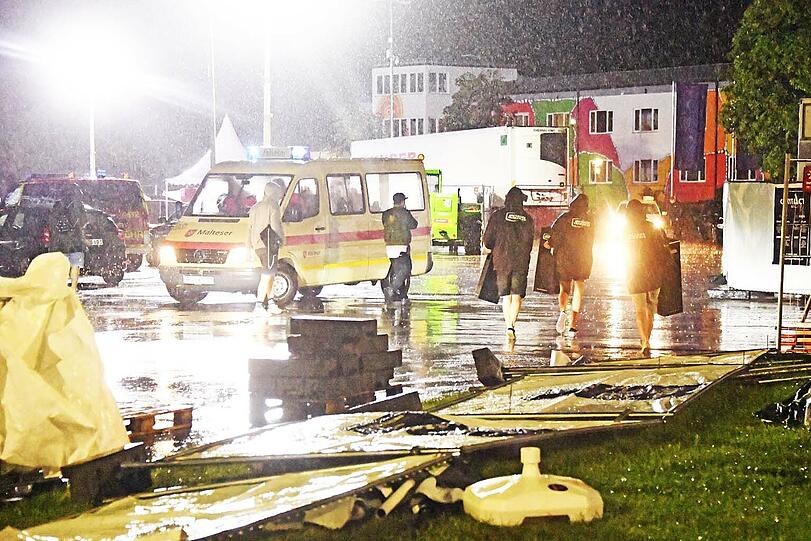 Großflächige Verwüstung und Verletzte beim Echelon-Festival. Die Bilder.