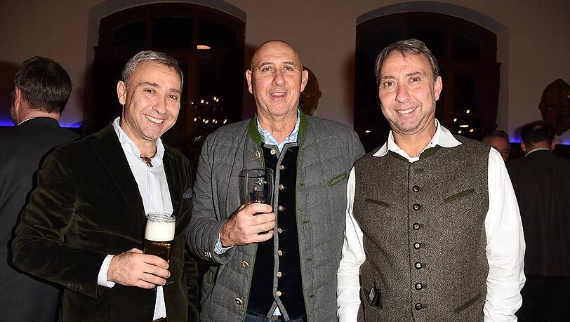 Drei Brüder, ein Ziel: Dieter, Erich und Werner Hochreiter (von links) könnten gemeinsame Wiesn-Sache machen.
