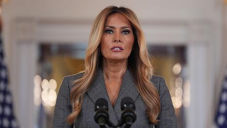 Melania Trump: "Ich war nie mit Epstein befreundet."