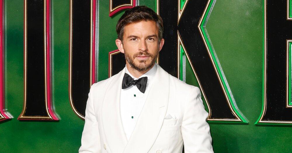 Jonathan-Bailey-berrascht-Fans-bei-Wicked-Teil-2-Vorf-hrung