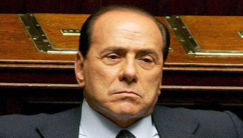 Berlusconi erhält von Altpräsident Cossiga einige Tips für sein politisches Überleben. Berlusconi erhält von Altpräsident Cossiga einige Tips für sein politisches Überleben.