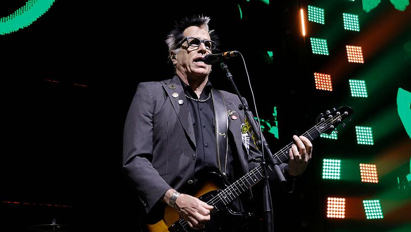 Kevin "Noodles" Wasserman kann vorerst nicht mit seiner Band The Offspring auf der Bühne stehen. Kevin "Noodles" Wasserman kann vorerst nicht mit seiner Band The Offspring auf der Bühne stehen.