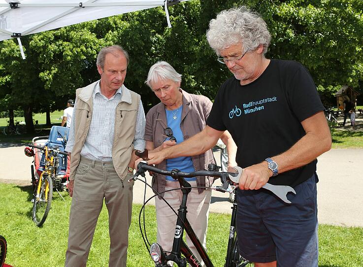 Die Stadtteilwochen sind gestartet. Noch bis zum 20. Juni erleben die Besucher im Hirschgarten und im Viertel die Aktionen - wie hier in der Bildergalerie.