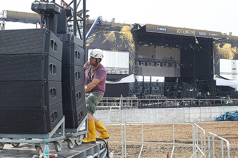 Aufräumen nach dem Sturm - die Bilder von und nach der Abreise der Besucher von Rock am Ring 2016.