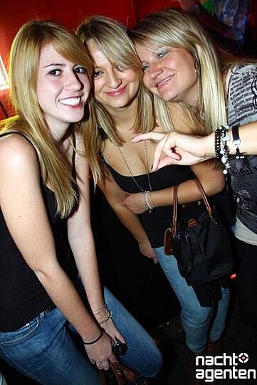 Remmi Demmi am Samstag in der Nachtgalerie. Mehr Bilder unter: www.nachtagenten.de.