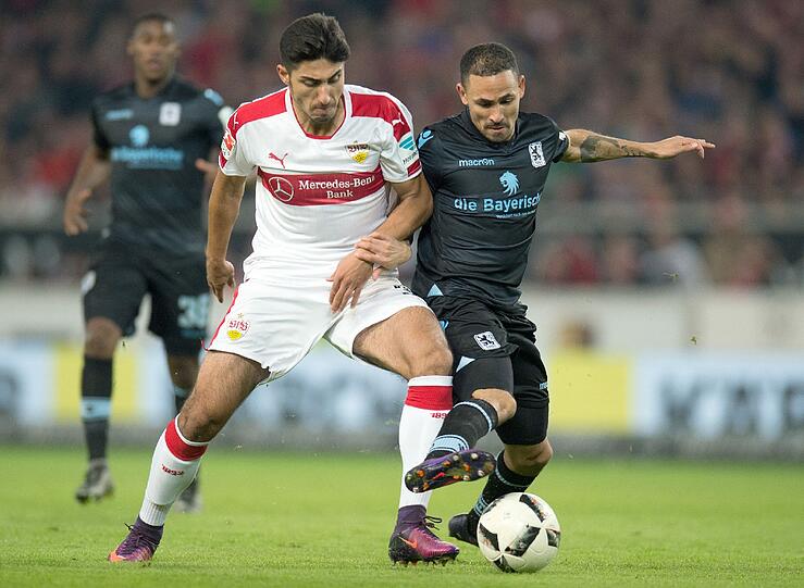 DAYLON CLAASEN:  NOTE 6. Durfte auf ungewohnter Position als Rechtsverteidiger ran. Stupider Ballverlust vor dem 0:1, beim 0:2 brachte er die Kugel nicht weg. Auch danach viele Fehler. Unterirdisch.