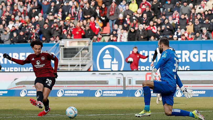 Erstes Heimspiel, erstes Tor für den "Club": Winter-Zugang Janis Antiste.