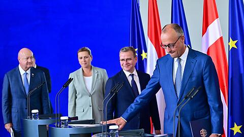 Bundeskanzler Friedrich Merz schmiedet mit f&uuml;nf weiteren europ&auml;ischen Regierungschefs eine Allianz gegen Pl&auml;ne f&uuml;r eine massive Aufstockung des langfristigen EU-Haushalts.