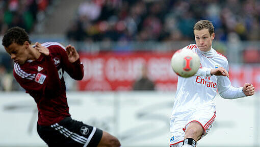Zurück in der Startelf. Timothy Chandler (l.) wird wie hier gegen den HSV auch gegen den FCA wieder die rechte Abwehrseite einnehmen. Zurück in der Startelf. Timothy Chandler (l.) wird wie hier gegen den HSV auch gegen den FCA wieder die rechte Abwehrseite einnehmen.