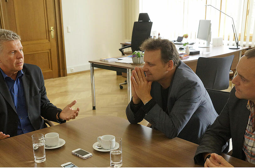 OB Dieter Reiter im Gespräch mit den AZ-Redakteuren Thomas Müller und Michael Schilling (r.)