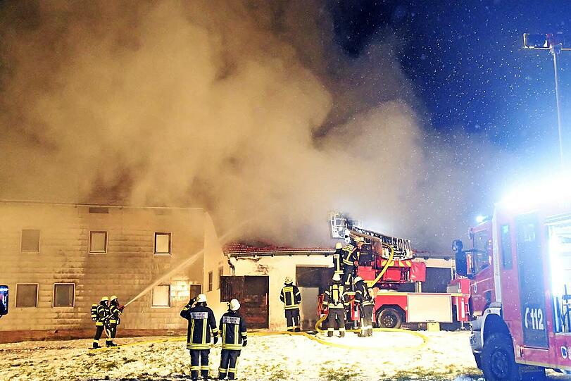 Am Mittwoch kam es in einem Bauernhof nahe Dorfen zu einem Großbrand.