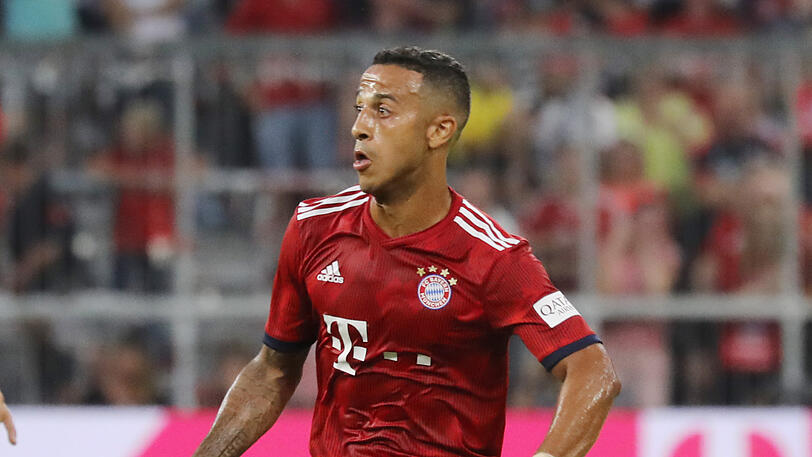 Thiago - Note 2: Umstellung im Mittelfeld. Kovac setzte Martínez auf die Bank, vertraute Thiago als Sechser. Der verteilte die Bälle vor der Abwehr mit der ihm üblichen Eleganz. Bestach durch Übersicht und Souveränität. Trat einige Ecken &ndash; ohne Ertrag. (Archivbild)