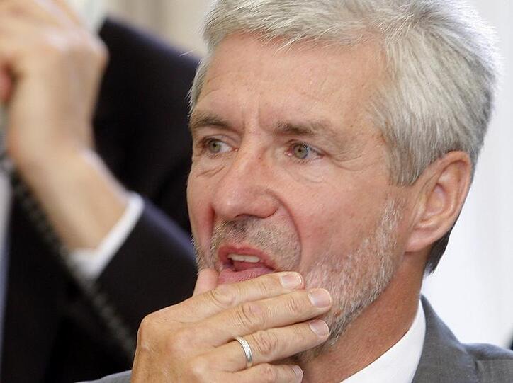 Die Dienstwagen-Affäre wurde ihn zum Verhängnis: Brandenburgs Bildungsminister Holger Rupprecht.
