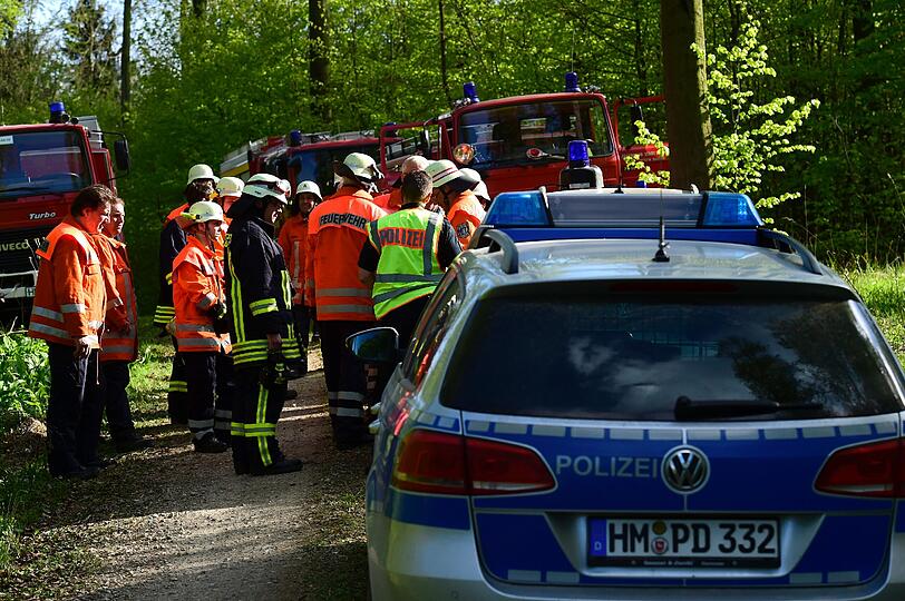 Flugzeugabsturz in Niedersachsen bei Bad Münder: Ein Toter! Die Bilder...