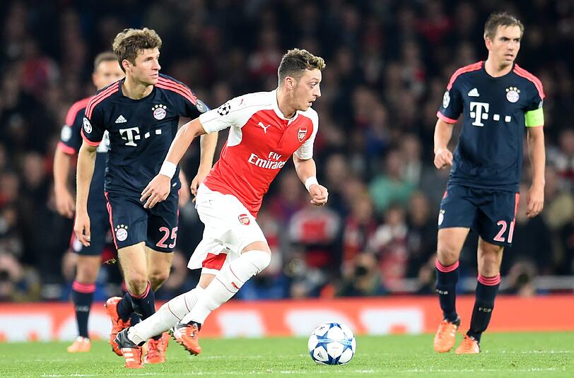 Im Hinspiel bescherten die Gunners dem FC Bayern eine 0:2-Pleite. Torschütze war unter anderem Mesut Özil.