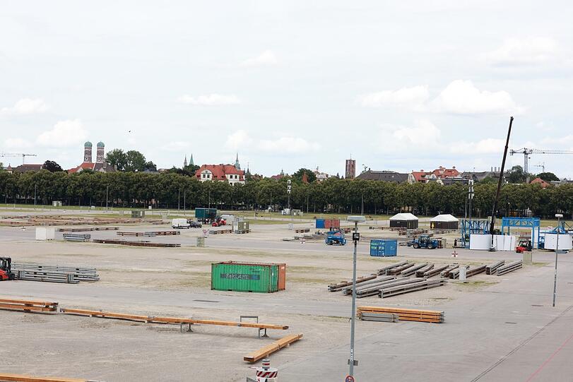 So sah die Wiesn-Baustelle am Montagnachmittag aus, die früher beginnt als üblich.