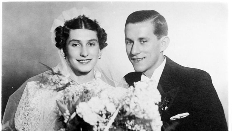 Ilse und Werner Hecht bei ihrer Hochzeit im Jahr 1938. Nur vier Jahre später werden sie in Auschwitz ermordet. Ilse und Werner Hecht bei ihrer Hochzeit im Jahr 1938. Nur vier Jahre später werden sie in Auschwitz ermordet.