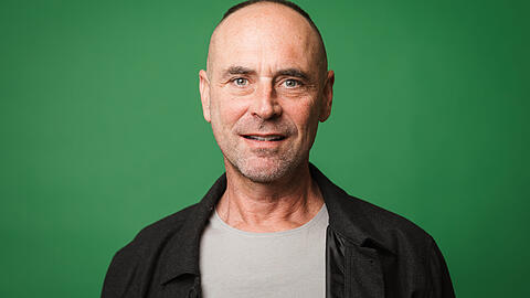 Gr&uuml;nen-Stadtrat David S&uuml;&szlig; fordert Drogen-Checks in M&uuml;nchen.