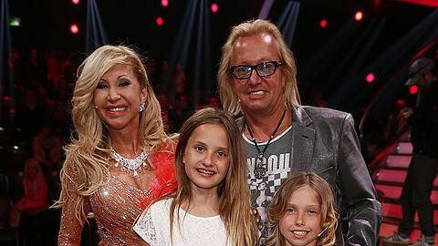 Es gibt immer was Cooles zu tun: Die Geissens feuern Mama Carmen bei "Let's Dance" an