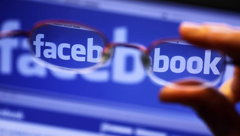 Facebook: "Zusammen mit unseren Ansprechpartnern in den Strafverfolgungsbehörden arbeiten wir unermüdlich daran, das Verständnis für das korrekte Prozedere zu erhöhen.". Foto: Jens Büttner Facebook: "Zusammen mit unseren Ansprechpartnern in den Strafverfolgungsbehörden arbeiten wir unermüdlich daran, das Verständnis für das korrekte Prozedere zu erhöhen.". Foto: Jens Büttner