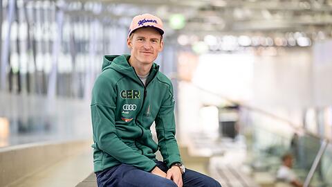 Severin Freund am Rande der Einkleidung der Wintersportler des Deutschen Skiverbandes (DSV).