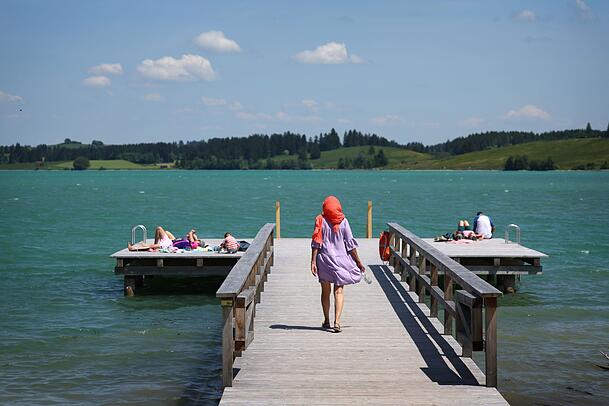 In Bayern gibt es 375 EU-Badestellen, die in der Badesaison regelm&auml;&szlig;ig untersucht werden. (Archivbild)