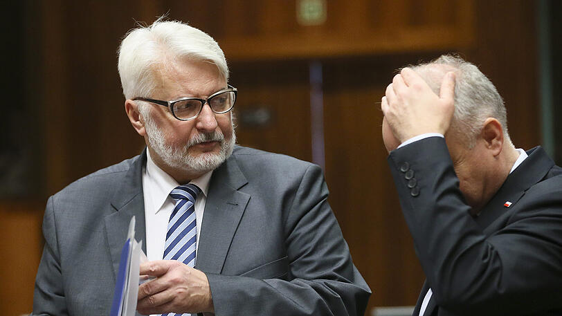 Da muss man sich schon am Kopf kratzen: Der Chef-Diplomat Polens, Witold Waszczykowski, erfindet das Land San Escobar.