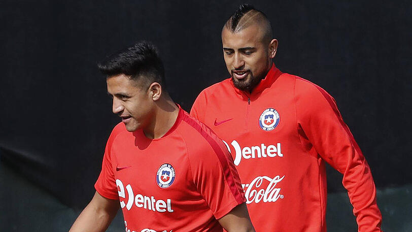 Teamkollegen in der chilenischen Nationalelf: Alexis Sanchez und Arturo Vidal (rechts).