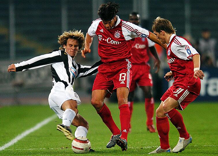 Platz 4 - Michael Ballack - 93 Spiele: Bei vier Vereinen sammelte der ehemalige Mittelfeldspieler CL-Einsätze. Sechs in Kaiserslautern, 26 in Leverkusen, 33 beim FC Chelsea - natürlich lief der heute 39-Jährige in der Königsklasse auch für den FC Bayern auf: 28 Mal an der Zahl.