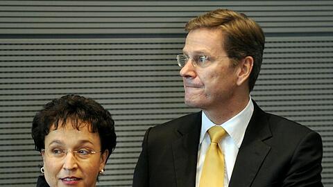 Die FDP kämpft mit schlechten Umfragewerten. Die Verantwortung tragen auch: Parteichef  Guido Westerwelle und die Fraktionsvorsitzende Birgit Homburger.