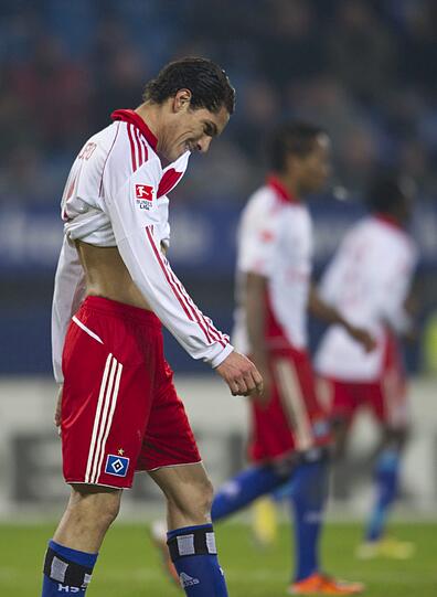 Andersrum lief es vor kurzem beim Ex-Bayern-Spieler Paolo Guerrero. Er ließ sich von einem Fan dermaßen provozieren, dass er ihm seine Wasserflasche mit voller Wucht gezielt an den Kopf donnerte.