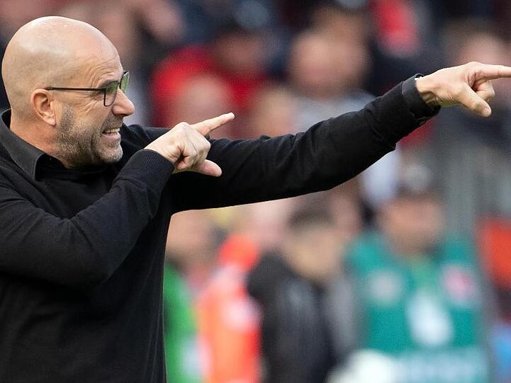 Trainer Peter Bosz verspricht: "Bayer Leverkusen ist immer eine Garantie für Tore.".