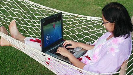 Als Arbeitsgerät genügt ein Laptop, Foto: Nanostick Als Arbeitsgerät genügt ein Laptop, Foto: Nanostick
