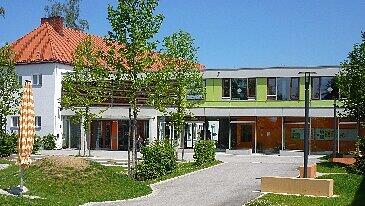 Die Grundschule an der Gänselieselstraße. Die Grundschule an der Gänselieselstraße.