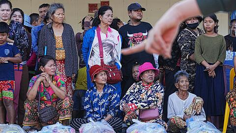 Der Konflikt zwischen Thailand und Kambodscha hat bereits über 500.000 Zivilisten in die Flucht getrieben.