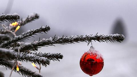 Der Klimawandel schmälert in vielen Regionen Deutschlands die Aussicht auf Weiße Weihnachten.