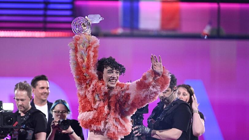 Nemo aus der Schweiz hat 2024 den ESC gewonnen.