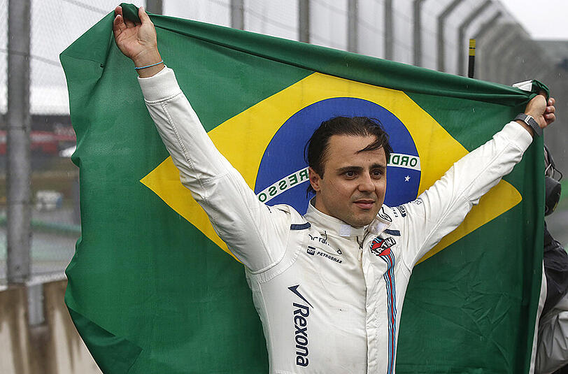 Felipe Massa crashte in die Leitplanke. Danach liefen die Tränen bei seinem vorletzten Rennen.