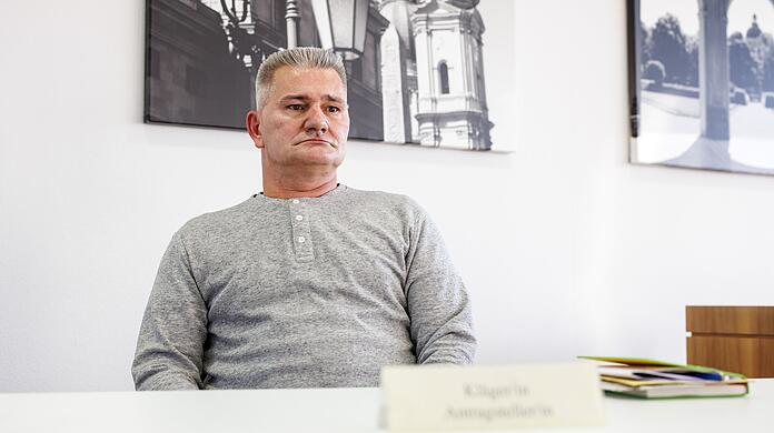 Robert Höckmayr (53) wurde durch die Bombe schwer verletzt und erstreitet sich jetzt eine höhere Grundrente.